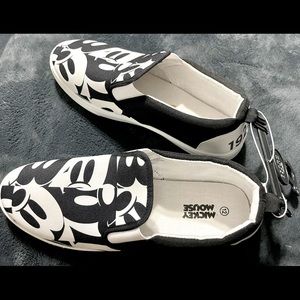 Micky mouse shoes Disney